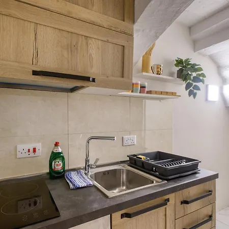 Апартаменты Stylish 1-bedroom In Unesco Валетта