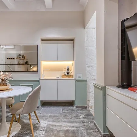 Stylish 1-bedroom In Unesco Апартаменты Валетта