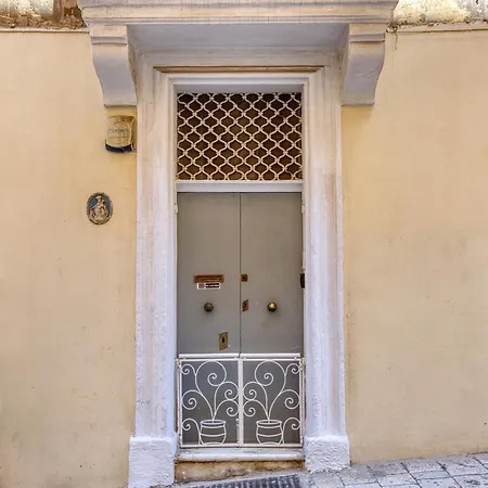 Апартаменты Stylish 1-bedroom In Unesco Валетта